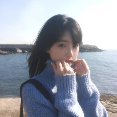 弱比少男闯女校